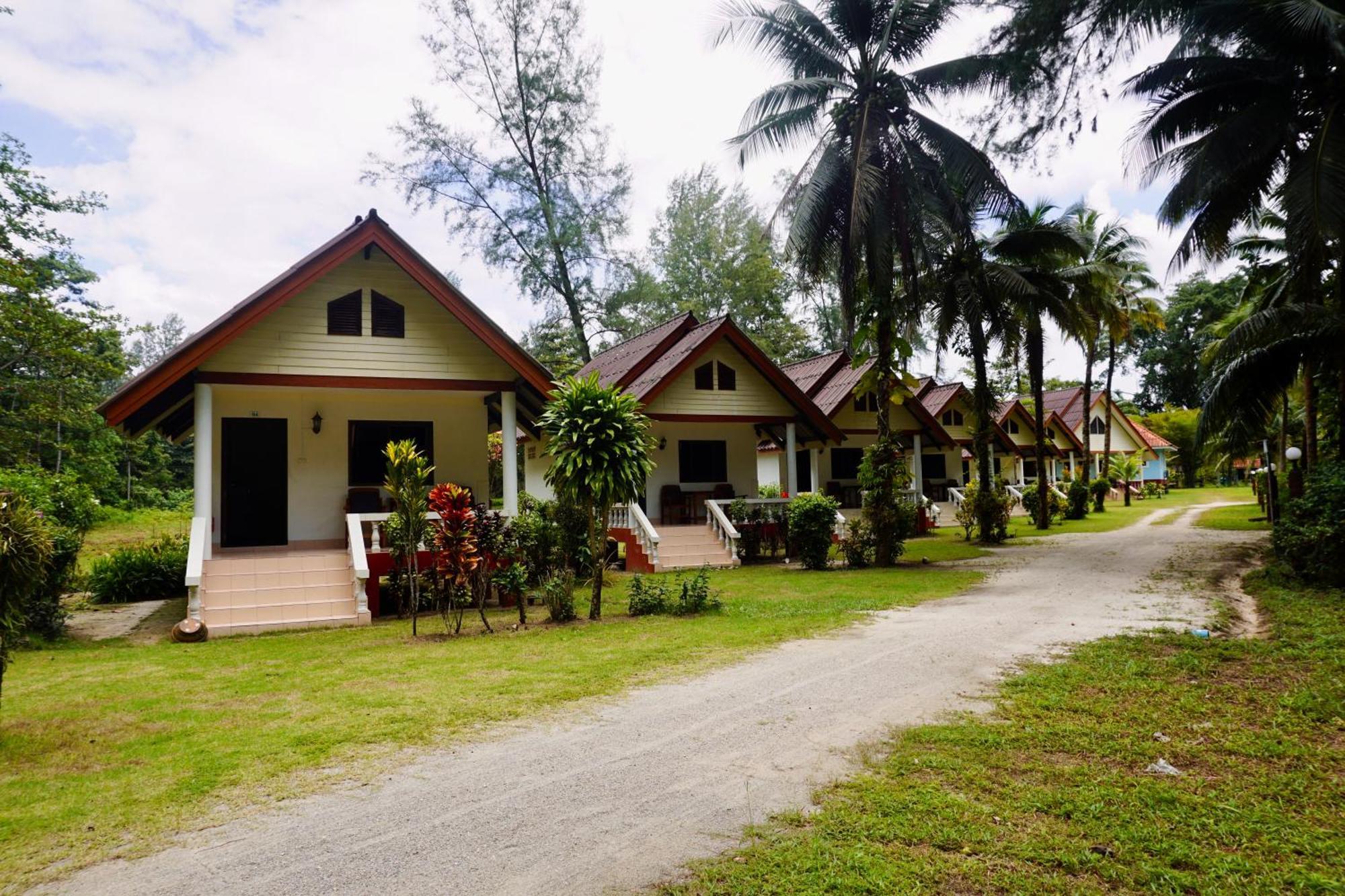 Smilebeach Resort Khaolak Khao Lak Exteriör bild